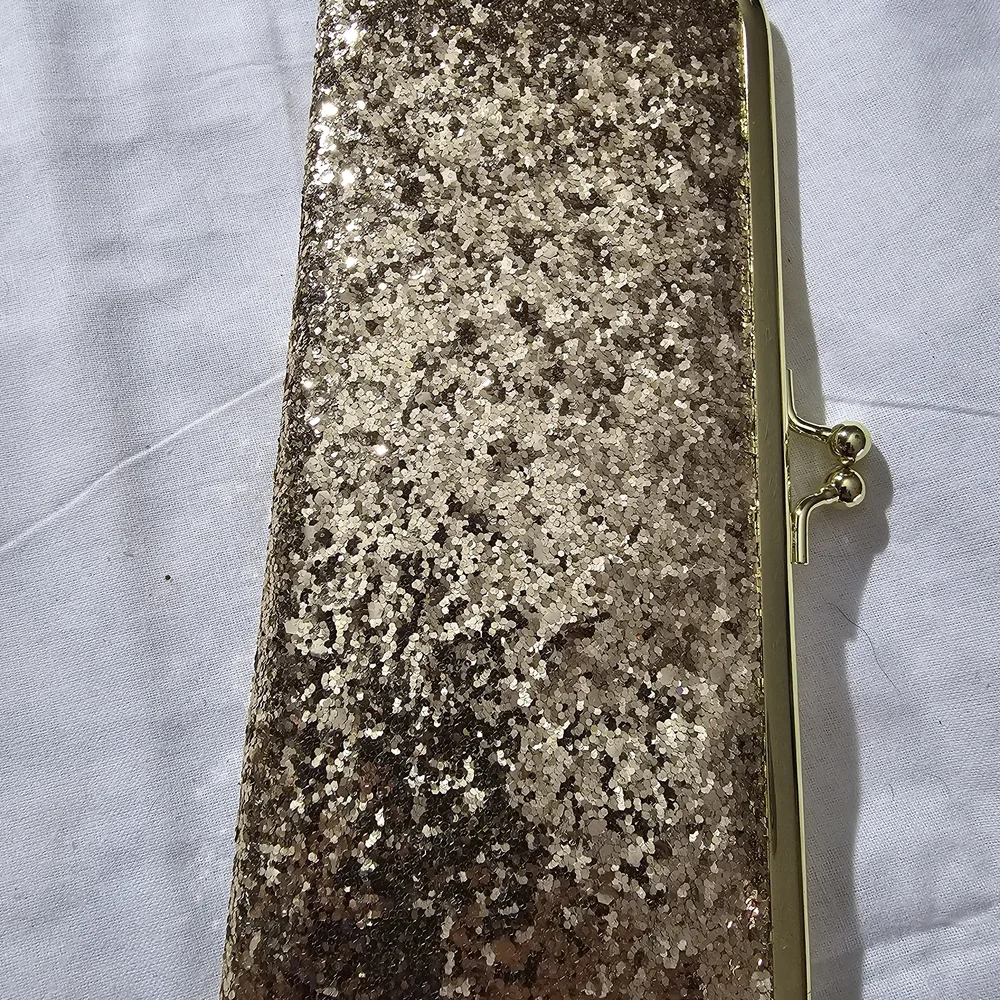 Elegant Vintage Gold Glitter Vintage Wallet - Picture 8 of 14